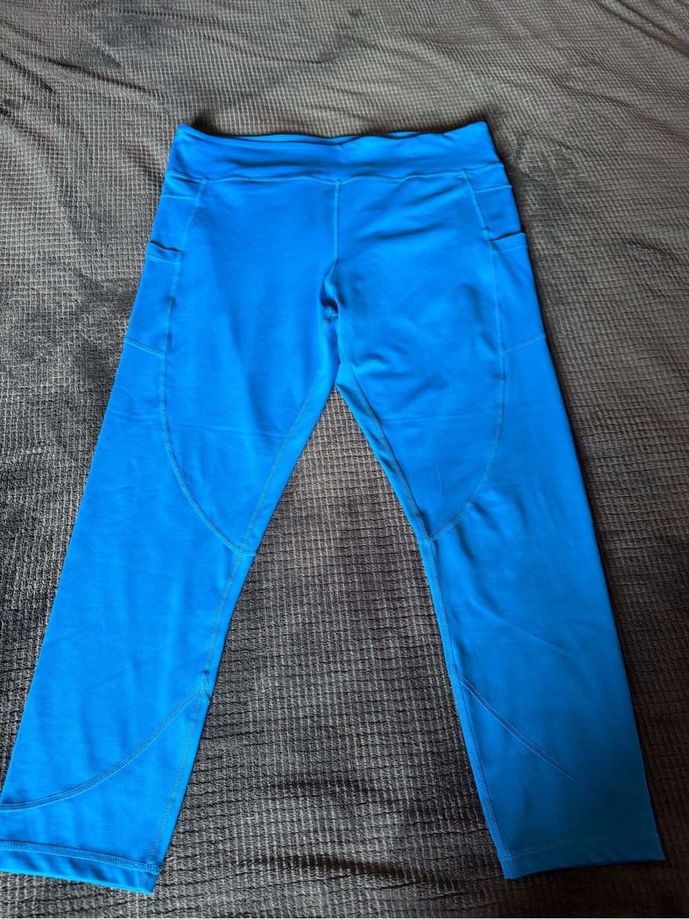 Zyia size 16-18 7/8 bright blue leggings worn twice excellent condition
